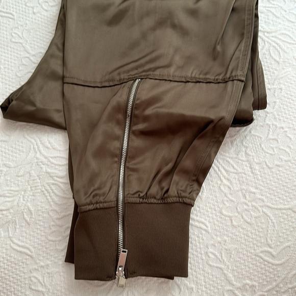 ZARA SATIN JOGGERS. SIZE MEDIUM - Picture 10 of 10